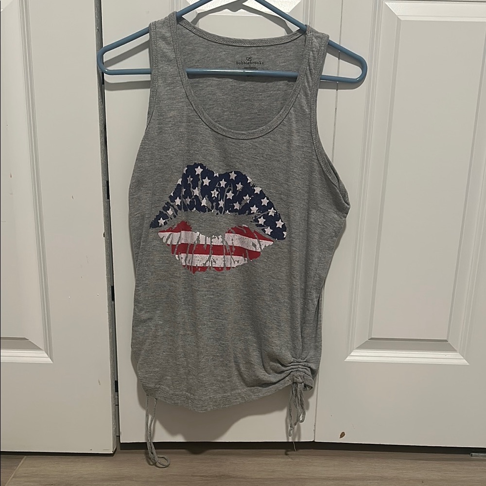 Gray Tank Top with American Flag Lips Design